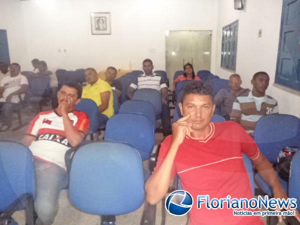 Mototaxistas de Floriano participam de capacitação.(Imagem:FlorianoNews)