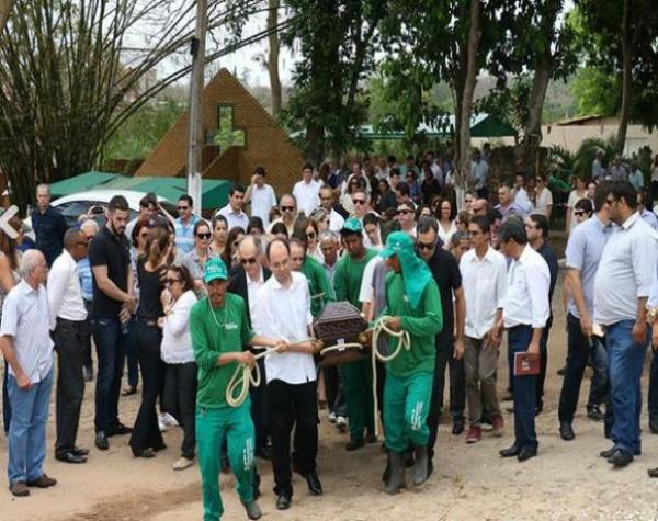 Velório de Lucídio Portella reúne família e autoridades na Assembleia Legislativa.(Imagem:Cidadeverde.com)