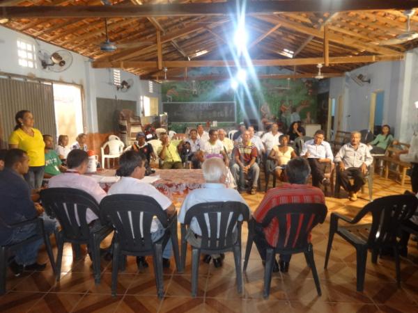 Prefeitura e Banco do Nordeste discutem linha de crédito para setor rural na 44ª Feira Agropecuária.(Imagem:FlorianoNews)