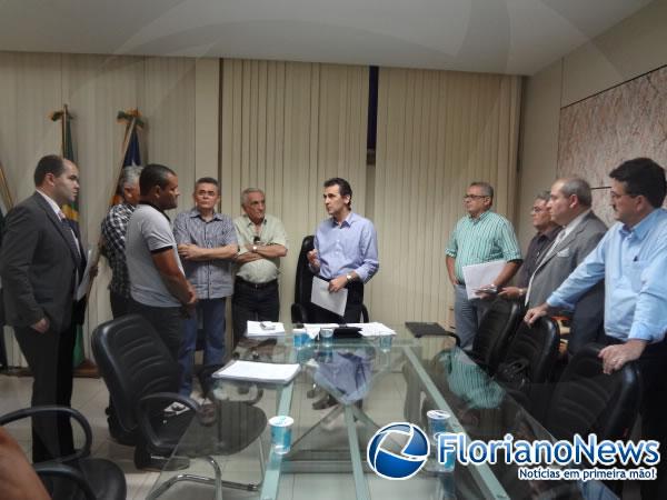 Reunião com Prefeito e Sindicato debate recursos do FUNDEB.(Imagem:FlorianoNews)