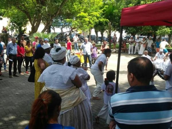 Grupo se reuniu na Praça da Graça, Centro de Parnaíba.(Imagem:Tacyane Machado/Arquivo Pessoal)