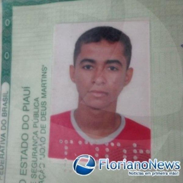 Jovem morre em acidente de moto na ponte que liga Floriano à Barão de Grajaú.(Imagem:FlorianoNews)