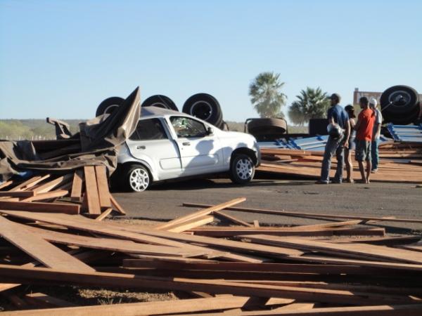 Acidente no entroncamento de floriano para teresina(Imagem:FlorianoNews)