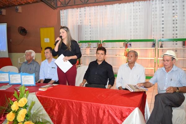 Prefeito participa de encerramento do Projeto de Leitura do Sesc Floriano(Imagem:Waldemir Miranda)