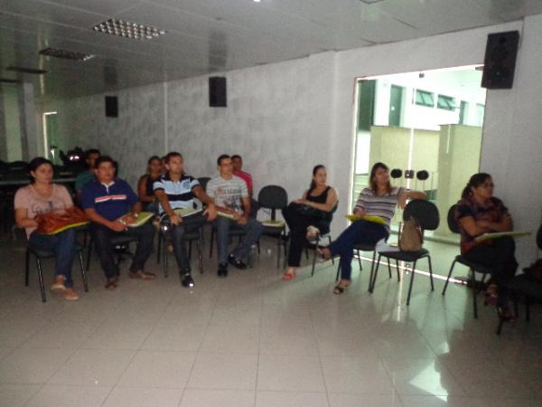 10ª Regional de Saúde realiza treinamento vigilância em saúde.(Imagem:FlorianoNews)