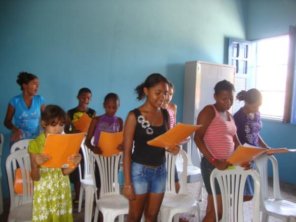 O coral é formado por crianças da rede pública de ensino de Floriano(Imagem:redação)