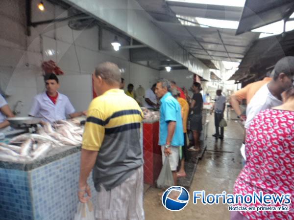 Quaresma promete aquecer as vendas no mercado de peixes em Floriano.(Imagem:FlorianoNews)