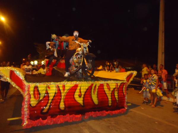 Escola de Samba Caipira(Imagem:FlorianoNews)