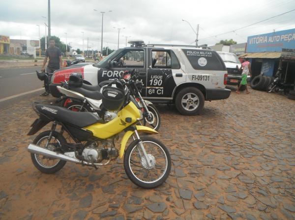 Policia Militar de São João dos Patos realiza blitz.(Imagem:FlorianoNews)