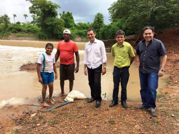 Os moradores do local sofriam com a falta de água(Imagem:Secom)