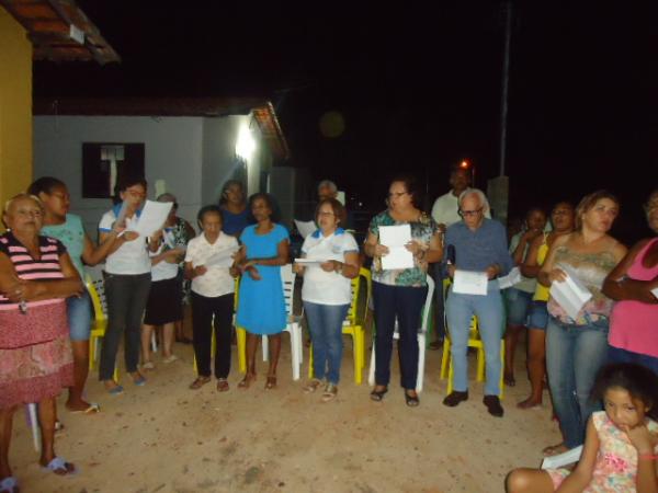 Fieis participam de novena de Nossa Senhora do Desterro.(Imagem:FlorianoNews)