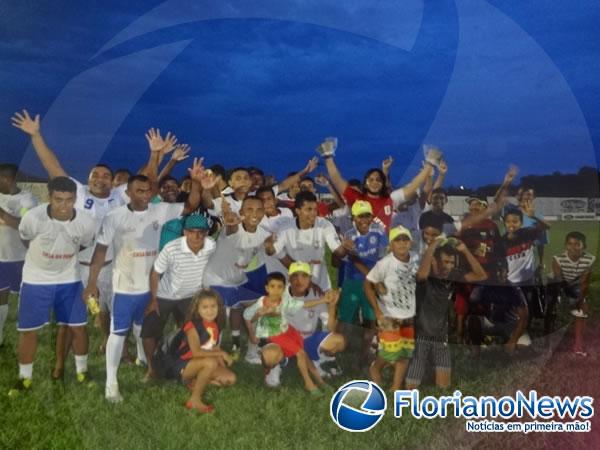 Deputado Gustavo Neiva prestigia final da Copa CONSAMF em Floriano.(Imagem:FlorianoNews)