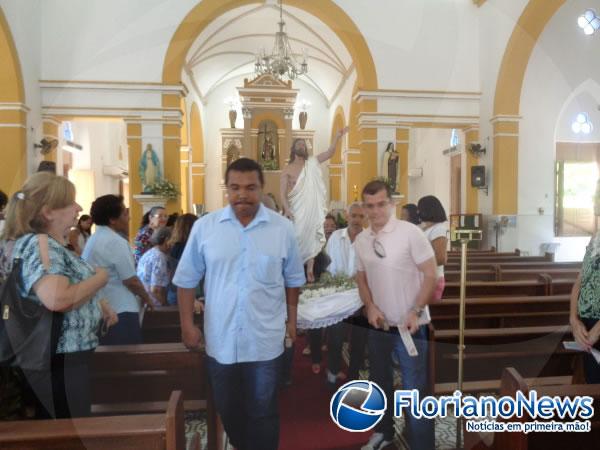Fiéis participaram da Procissão do Senhor Ressuscitado em Floriano.(Imagem:FlorianoNews)