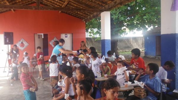  Alunos e professores da Escola Municipal Hercília Camarço celebram semana da Páscoa.(Imagem:FlorianoNews)