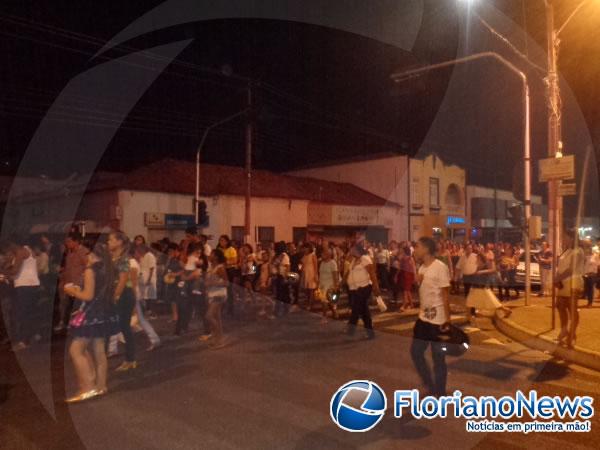 Procissão marca o encerramento dos festejos de São Pedro de Alcântara em Floriano.(Imagem:FlorianoNews)