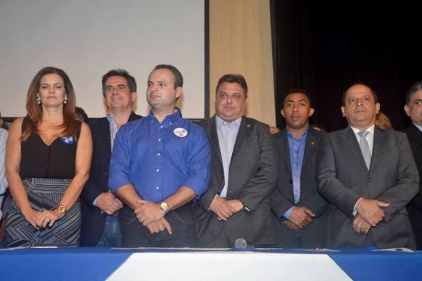 Joel Rodrigues participa da solenidade de filiação ao PP em Teresina.(Imagem:ASCOM)