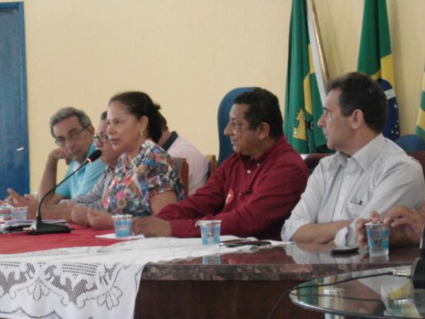 Senadora Regina Sousa discute sobre a Reforma Política em Floriano.(Imagem:FlorianoNews)