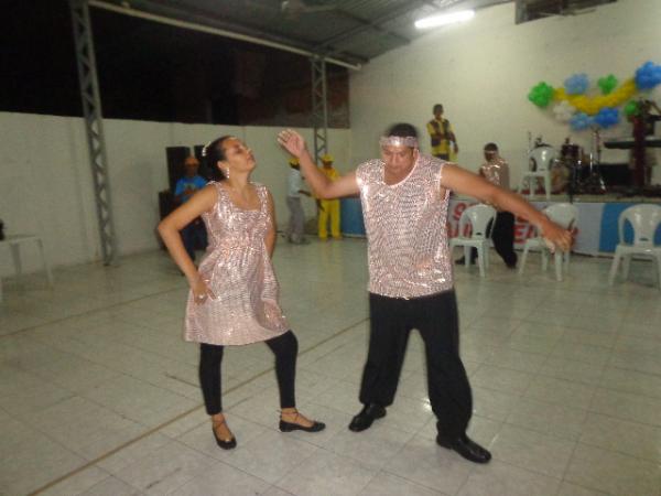 Apresentações Folclóricas abrilhantaram o aniversário do Repórter Amarelinho.(Imagem:FlorianoNews)