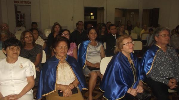 ALBEARTES realizou lançamento do livro Baú de Pérolas em Floriano.(Imagem:FlorianoNews)