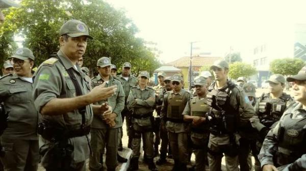 Lindomar Castilho se reúne com militares de Floriano e agradece trabalho do 3°BPM.(Imagem:FlorianoNews)