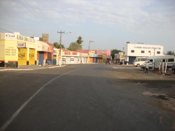 Avenida Bucar Neto em plena 6h da manhã(Imagem:Amarelinho)