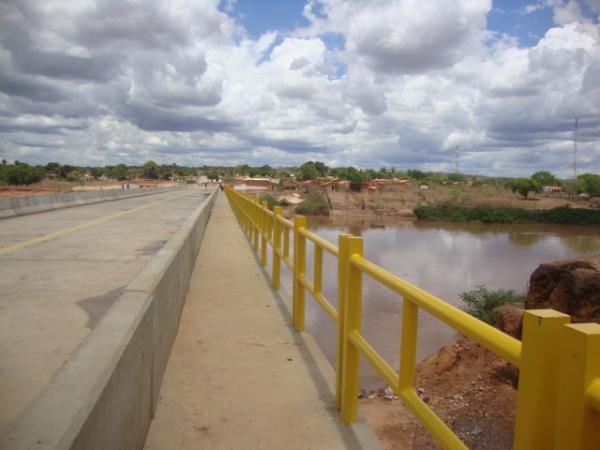 Passarela da nova ponte de acesso do municipio de Arraial(Imagem:redação)