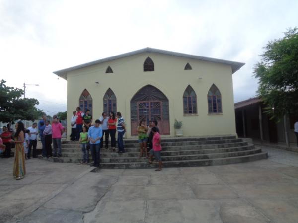 Fieis participam da abertura do tríduo de Santo Antônio em Floriano.(Imagem:FlorianoNews)