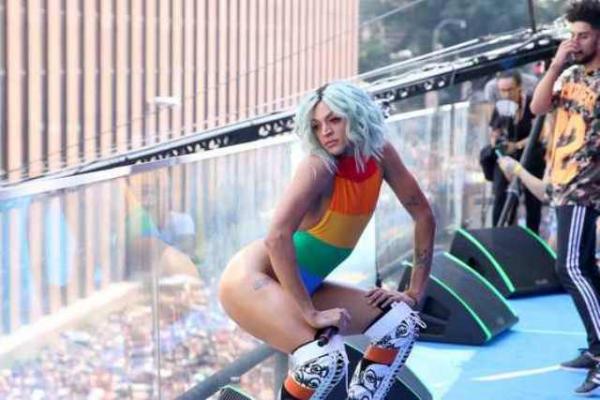 Pabllo Vittar em show na Rua Augusta, SP.(Imagem:Reprodução)