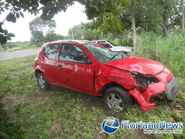 Veículo envolvido em acidente.(Imagem:FlorianoNews)