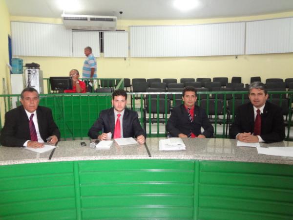 Câmara de Floriano aprovou em segundo turno Projeto de Lei do Poder Executivo.(Imagem:FlorianoNews)