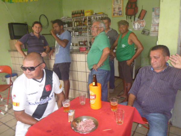 Bar do Bio festeja 47º aniversário com a presença de amigos.(Imagem:FlorianoNews)