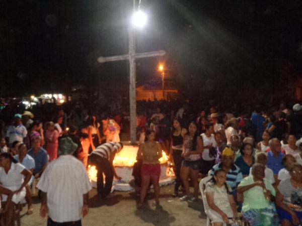 Fieis acompanham encerramento dos festejos de Nossa Senhora de Nazaré.(Imagem:FlorianoNews)