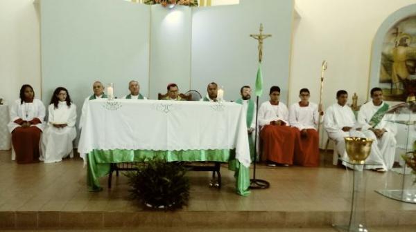 Padre Aristides é empossado como pároco da Paróquia Nossa Senhora das Mercês.(Imagem:FlorianoNews)