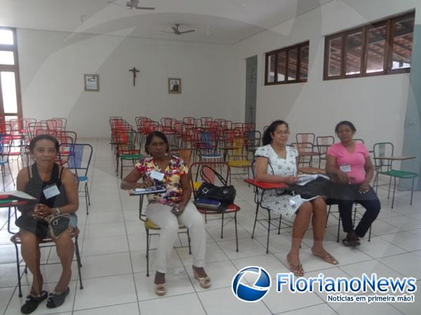 Pastoral da Pessoa Idosa realizou Oficina de Atualização dos Instrumentos Básicos.(Imagem:FlorianoNews)