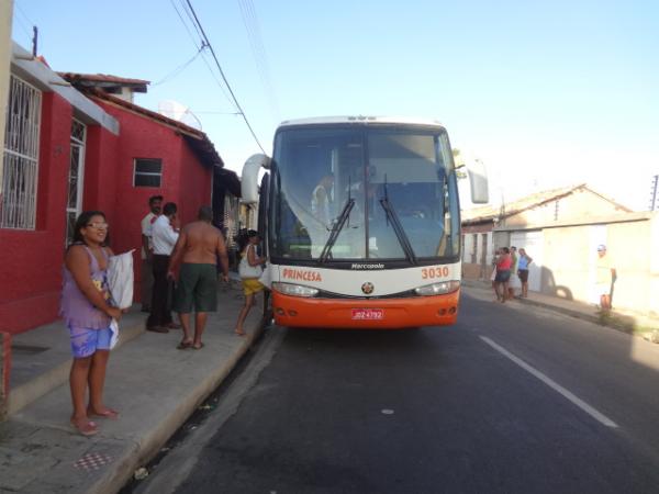 Romeiros florianenses viajam para Canindé e Juazeiro.(Imagem:FlorianoNews)