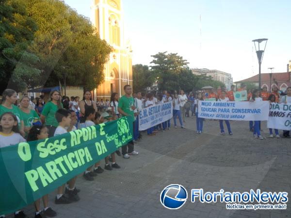 Prefeitura Floriano realiza caminhada em comemoração ao Dia do Meio Ambiente.(Imagem:FlorianoNews)