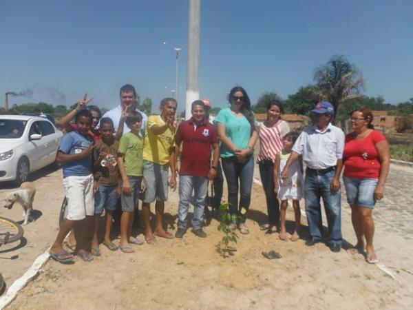 Barão de Grajaú comemorou Dia da Árvore com plantio de mudas.(Imagem:FlorianoNews)