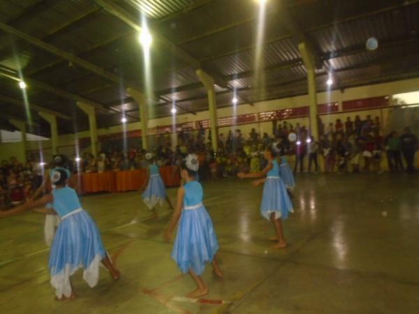 Público infantil lota ginásio para prestigiar Show do Carrapeta em Barão de Grajaú.(Imagem:FlorianoNews)