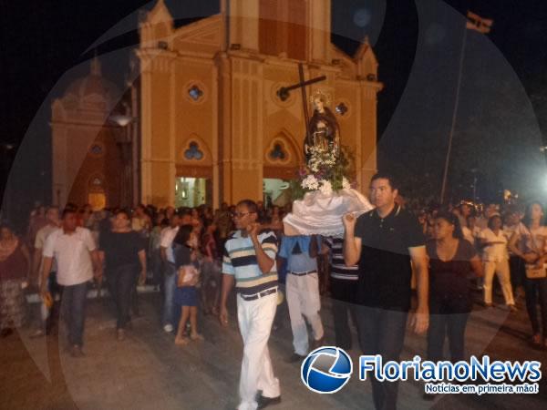 Procissão marca o encerramento dos festejos de São Pedro de Alcântara em Floriano.(Imagem:FlorianoNews)