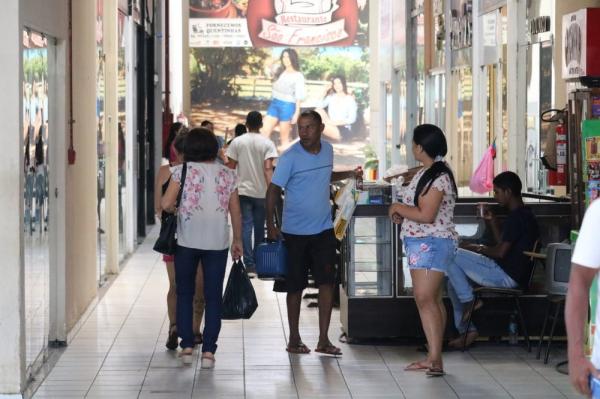 Piauí Center Moda realiza outlet em Teresina.(Imagem:Glayson Costa/G1)