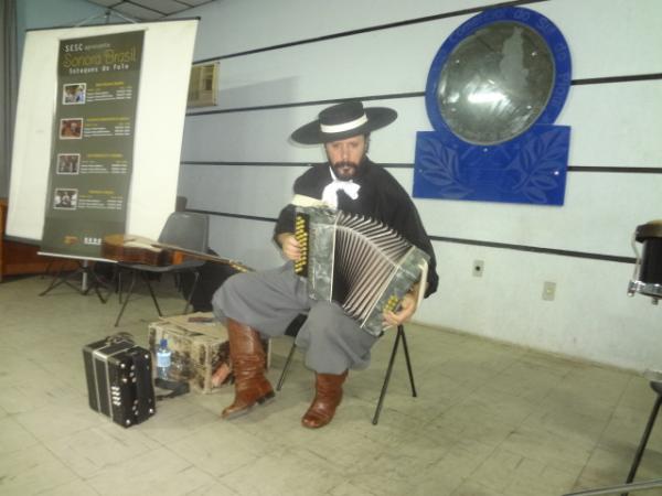 SESC apresentou Gilberto Monteiro e grupo no Sonora Brasil em Floriano.(Imagem:FlorianoNews)