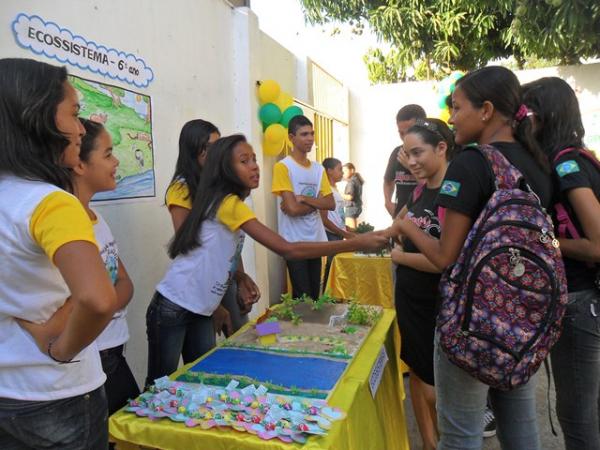 Realizada 2ª Feira de Ciências da Escola Mega de Floriano.(Imagem:FlorianoNews)