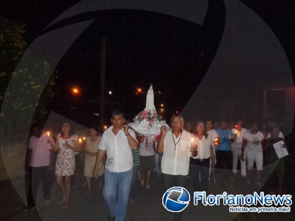 Devotos participam da procissão de Nossa Senhora de Fátima em Floriano.(Imagem:FlorianoNews)