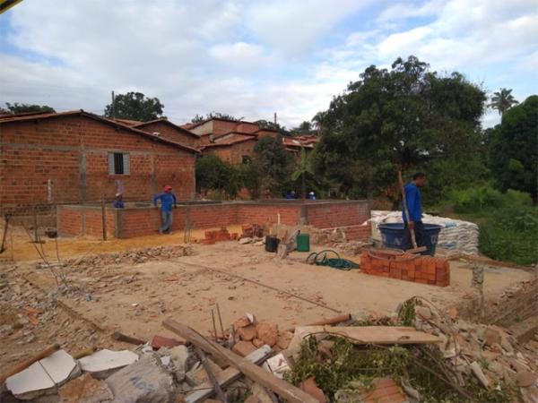Dois meses após tragédia, casas devastadas no Parque Rodoviário são reconstruídas.(Imagem:Gorete Santos)