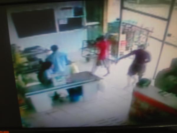 Supermercado é assaltado no bairro Catumbi.(Imagem:FlorianoNews)