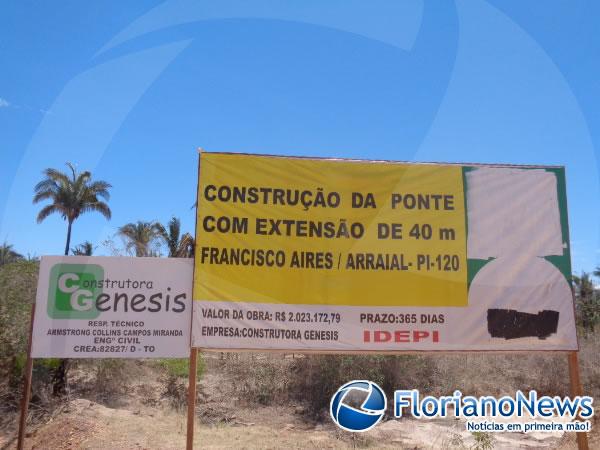 Obras de pontes que custam milhões ficaram no meio do caminho em Arraial-PI(Imagem:FlorianoNews)