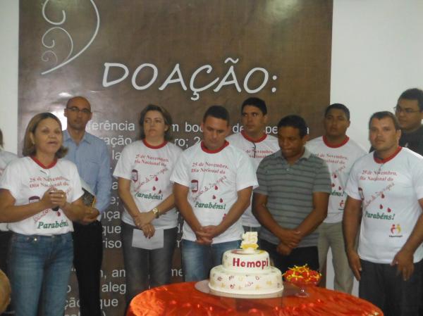 Hemocentro completou 15 anos e comemorou o Dia do Doador de Sangue.(Imagem:FlorianoNews)