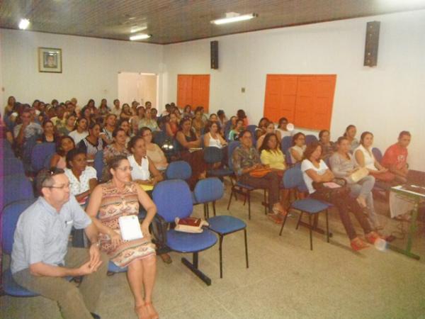Professores participaram de Curso de Formação Continuada em Floriano.(Imagem:FlorianoNews)