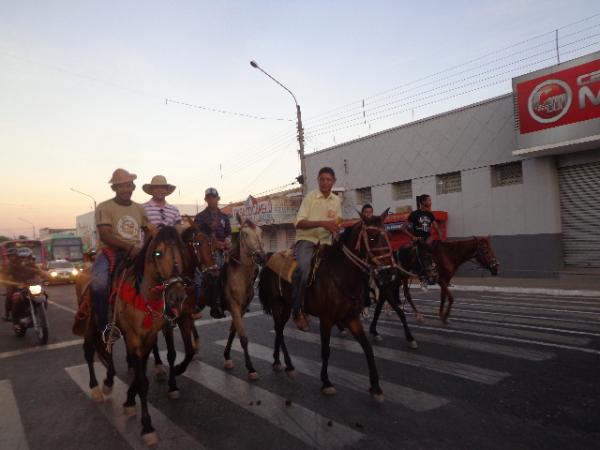 Cavalgada e missa marcam Festa do Vaqueiro em Floriano.(Imagem:FlorianoNews)