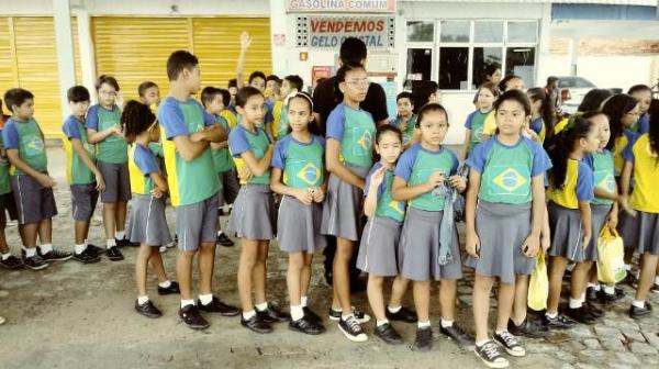 Centro Educacional Peniel realiza desfile cívico na Semana da Pátria.(Imagem:FlorianoNews)